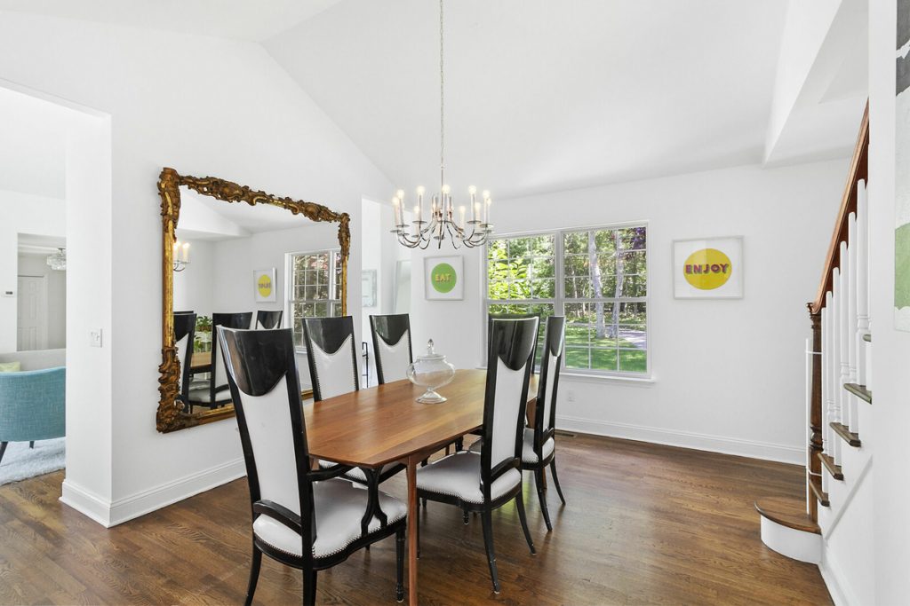 Image of 15 Stirrup Lane Dining Room