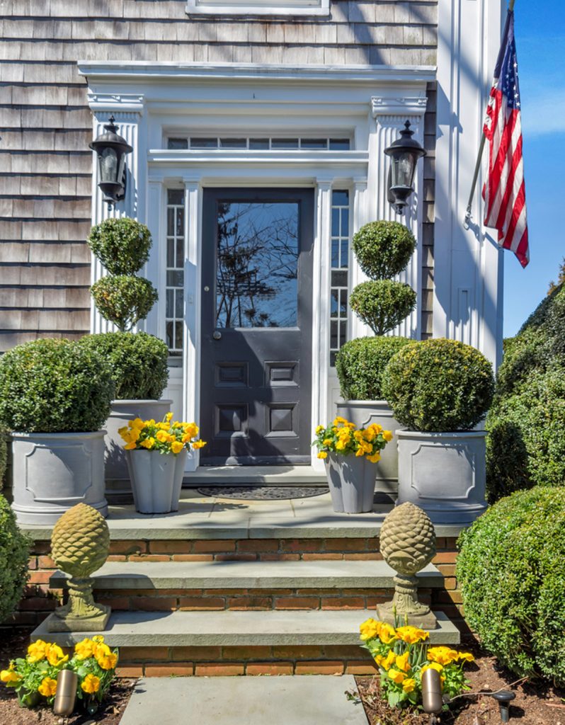 image of sag harbor captain's home