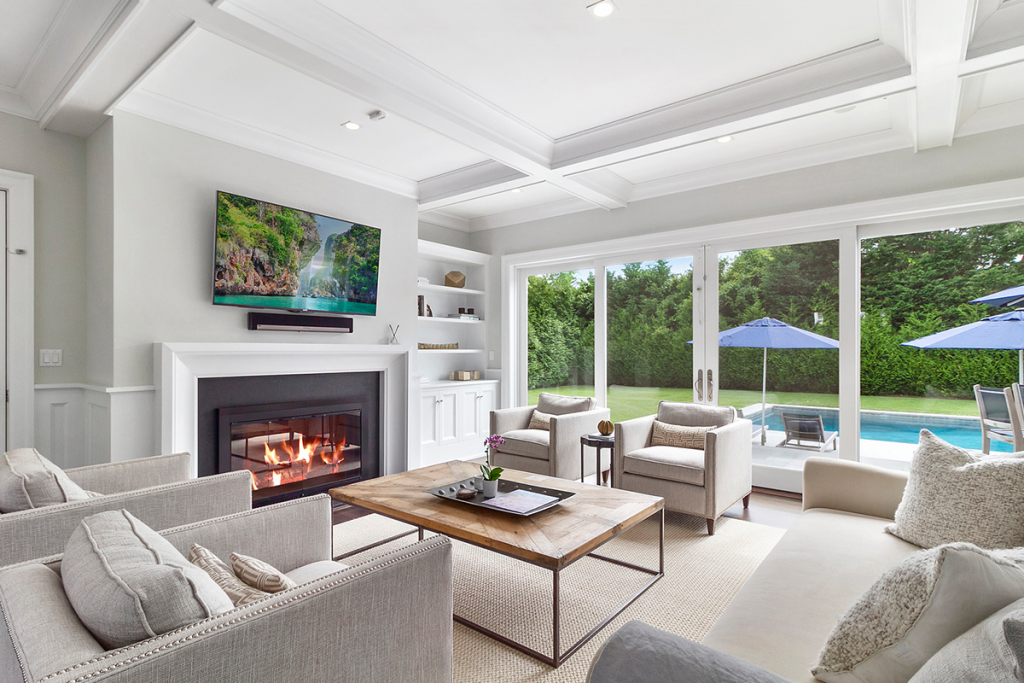 Photo of living room at 86 Meeting House Lane in Amangansett