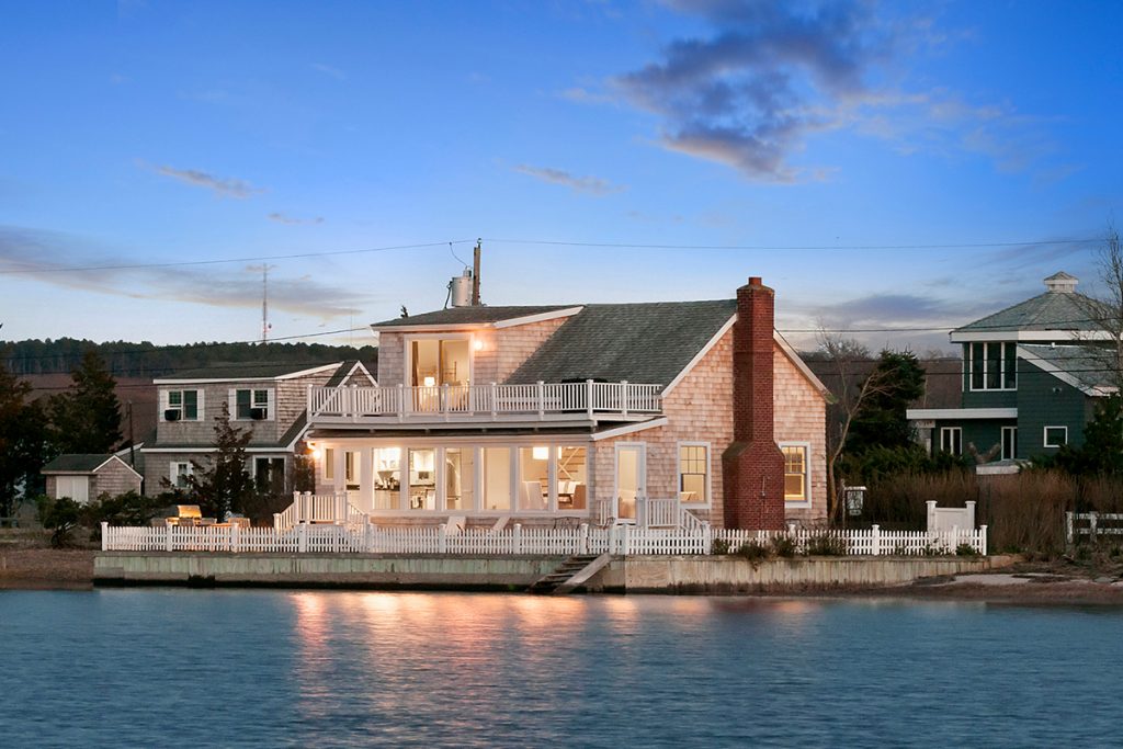 image of southampton waterfront home