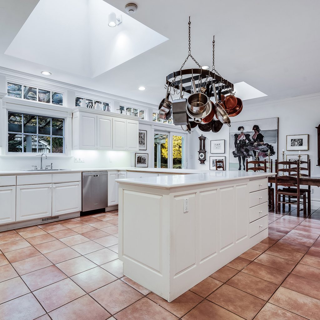 image of judith leiber house kitchen