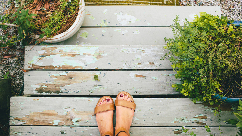DIY Home Projects For Spring wash deck