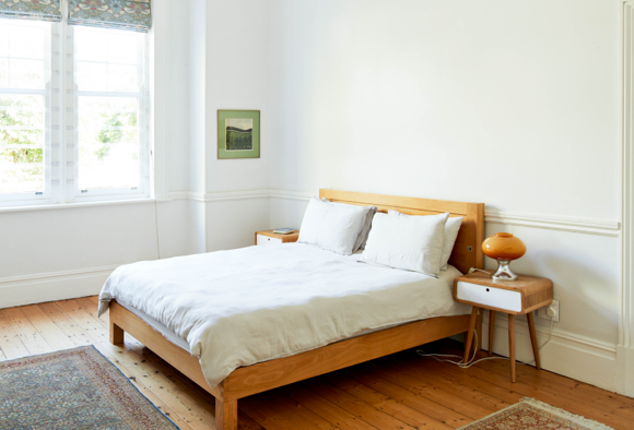 picture of a bedroom