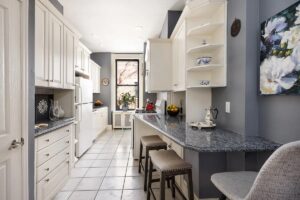 Brooklyn Heights 2-bedroom kitchen