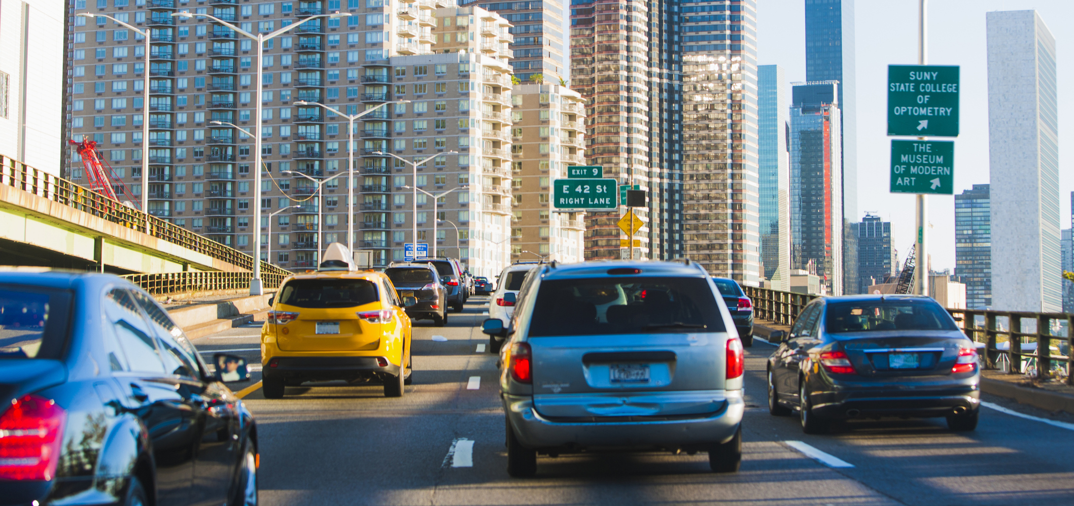 cars on NYC highway driving in New York