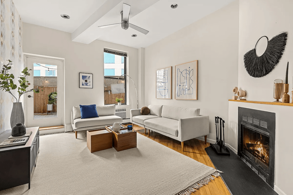 living room in Brooklyn Heights 1-bedroom