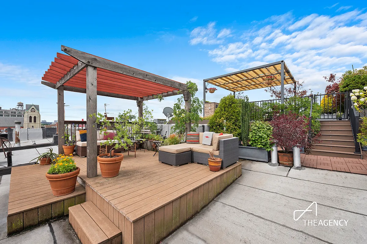 roof deck for Carroll Gardens 1-bedroom