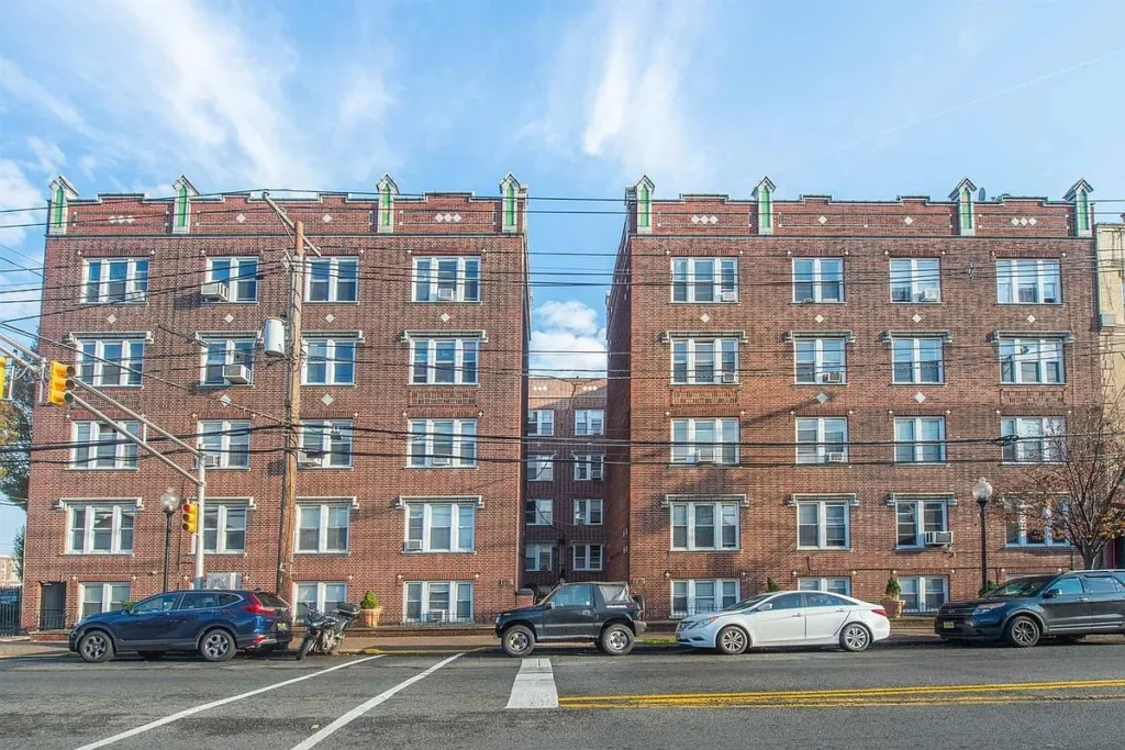 Co-op buildings in Weehawken - best places to live in New Jersey