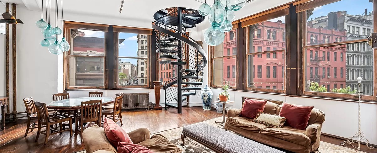 spiral staircase in apartment where Taylor Swift's 1989 album artwork was shot