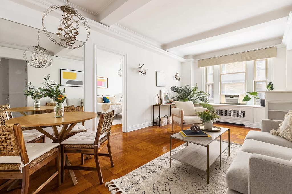 24 Fifth Avenue #423