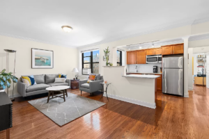 living room and kitchen in Hudson Heights rentals