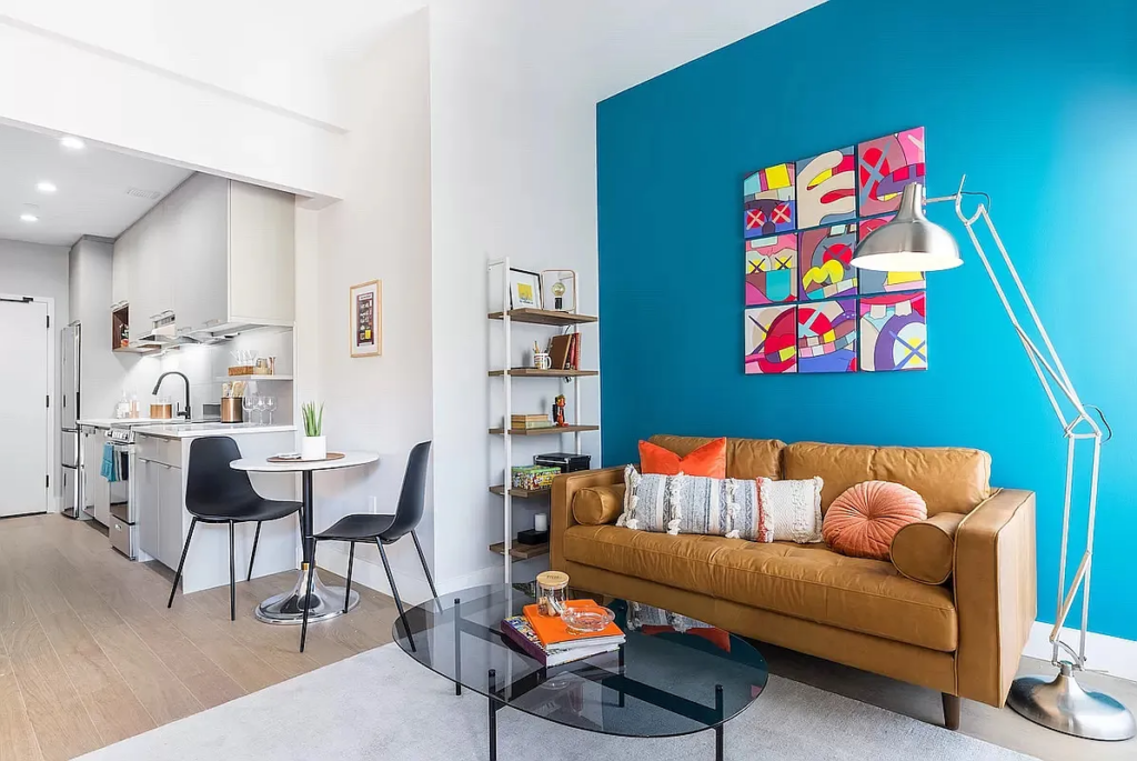 176 Woodward Avenue #239