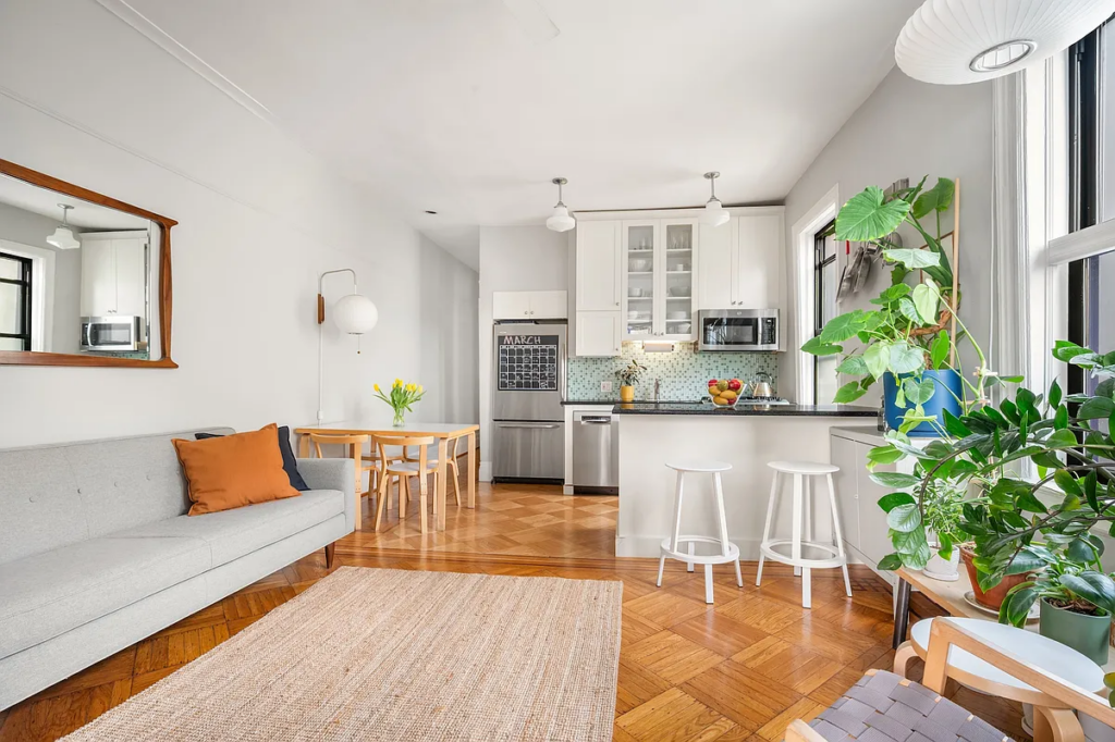 813 Eighth Avenue #4R