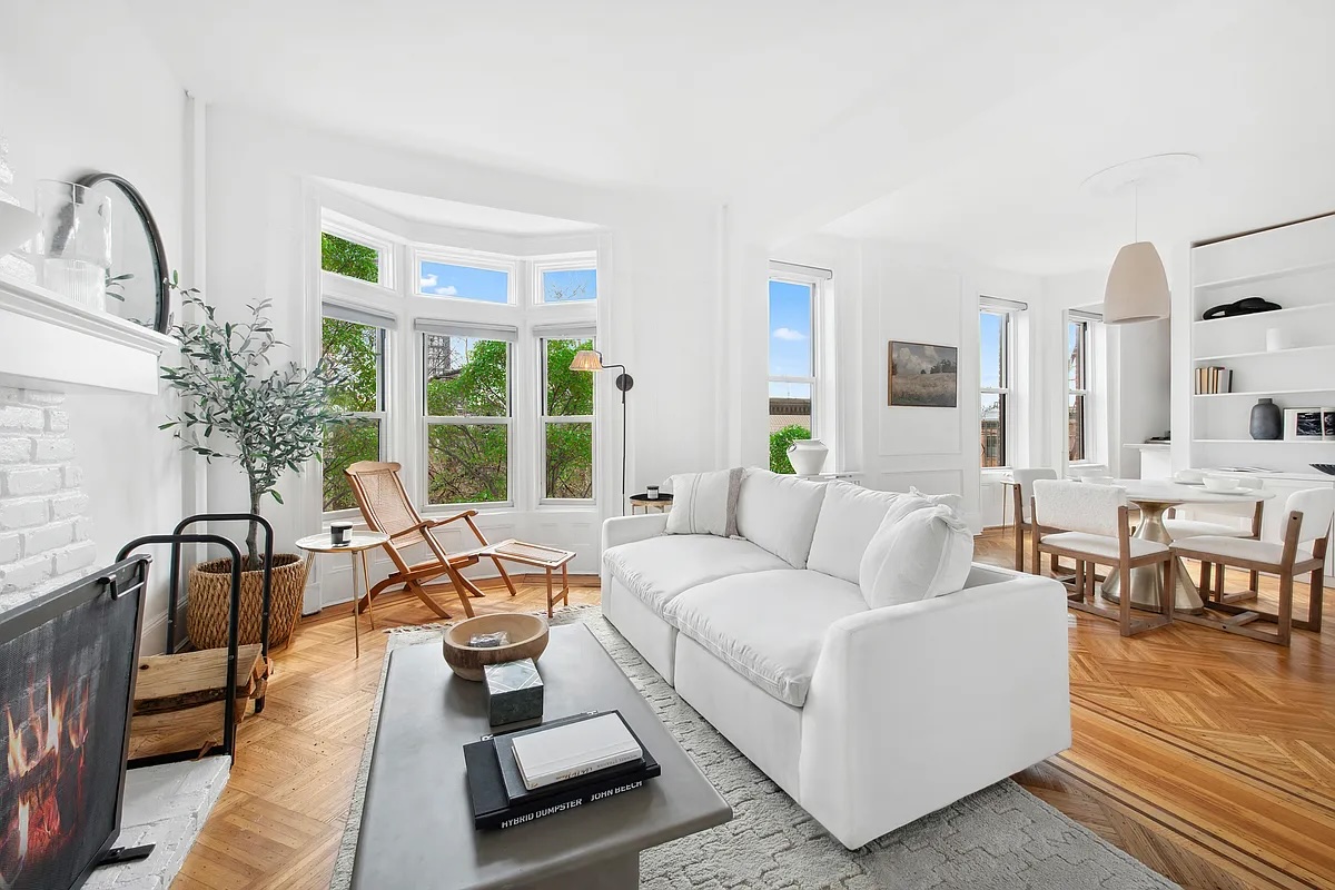 living room with fireplace in 2-bedroom in Brooklyn Heights