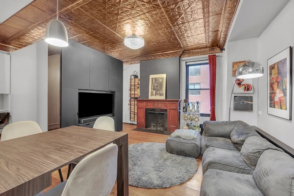255 W. 95th St. #4D