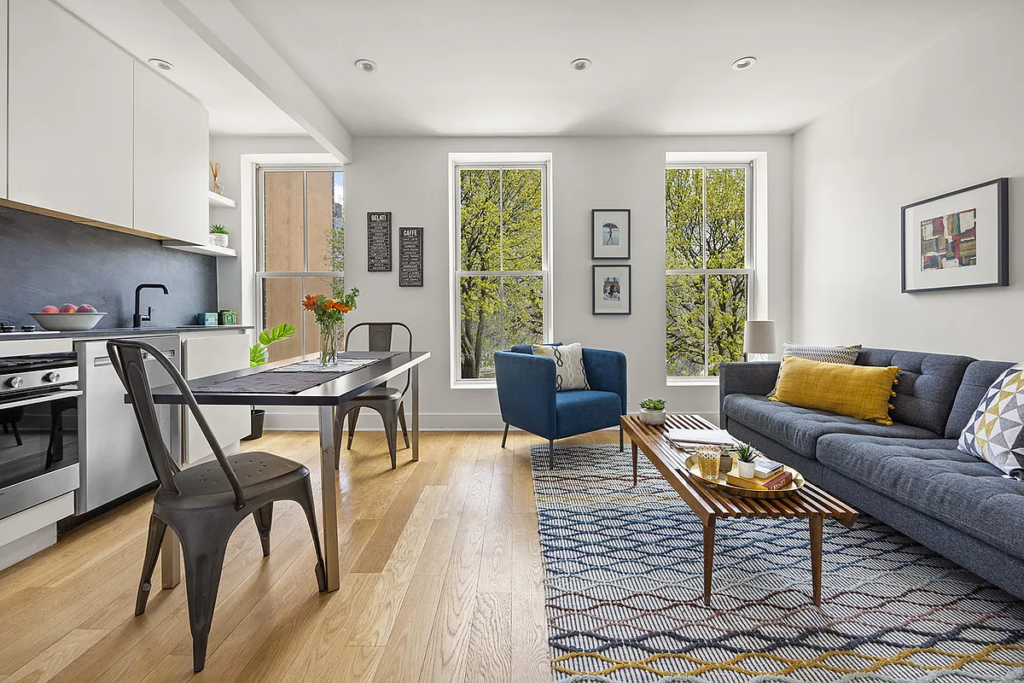 23 North Elliot Place #4