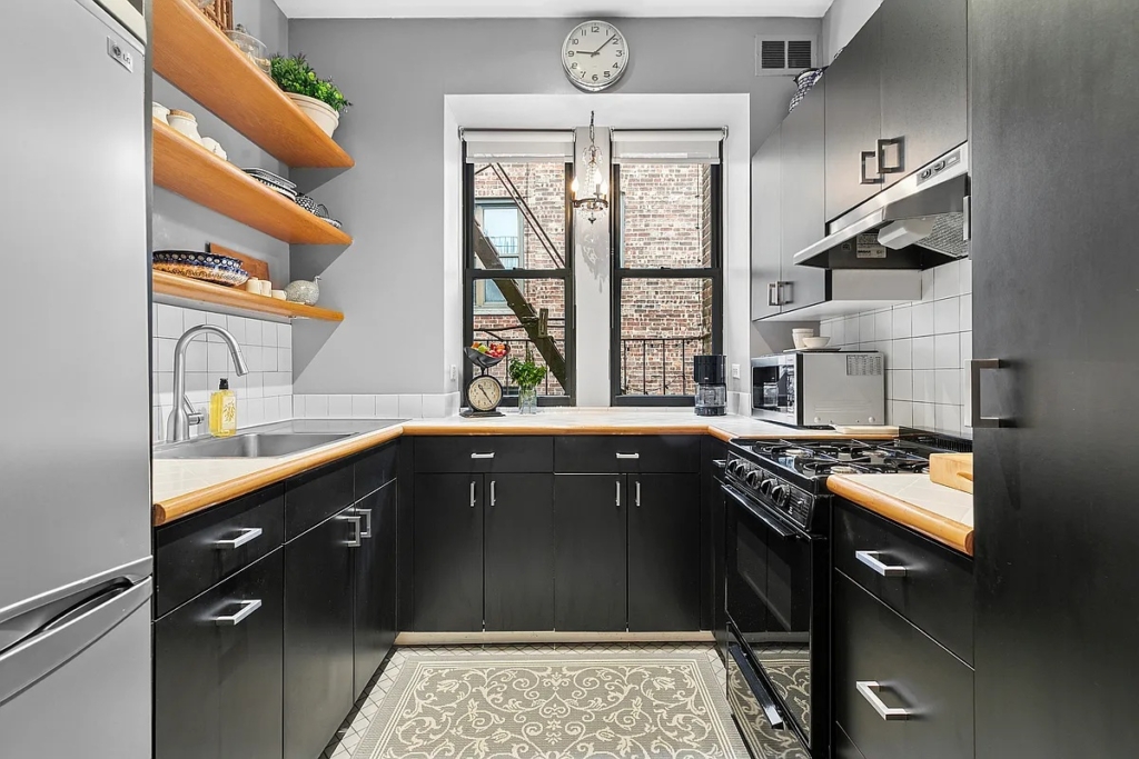 854 W. 181st St. #6C