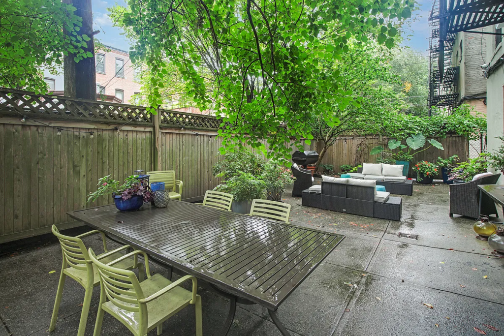 355 Saint John's Place #2B