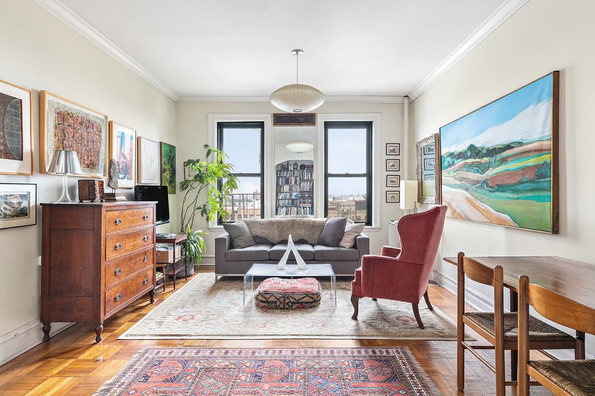 125 Eastern Parkway #6F