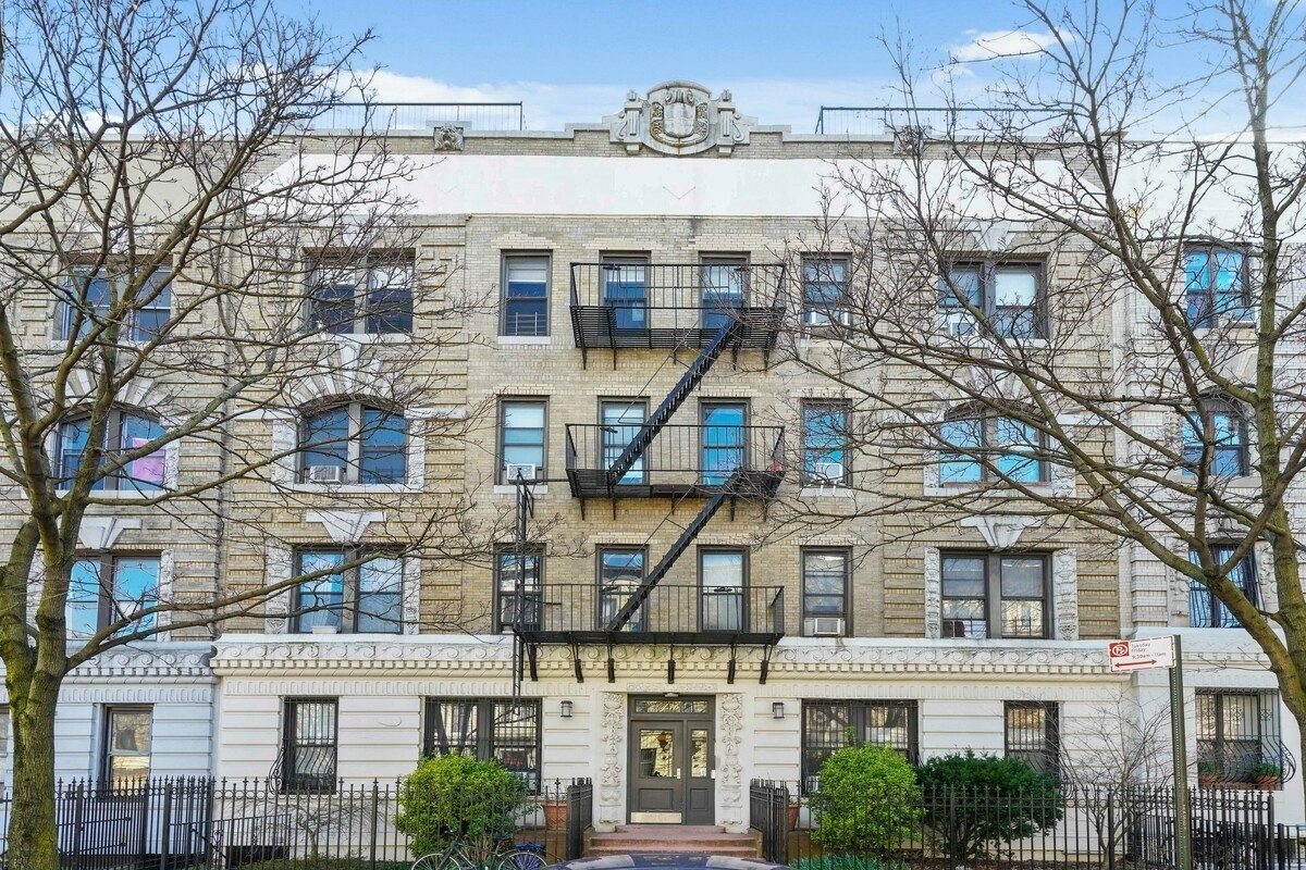 decoding the market image - 436 sterling place #10 - prospect heights