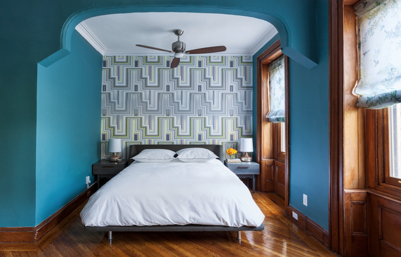 Image of How to Organize a Small Bedroom