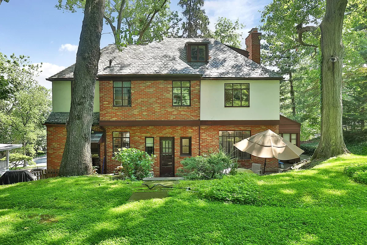 buy a home in the bronx a brick house in Riverdale