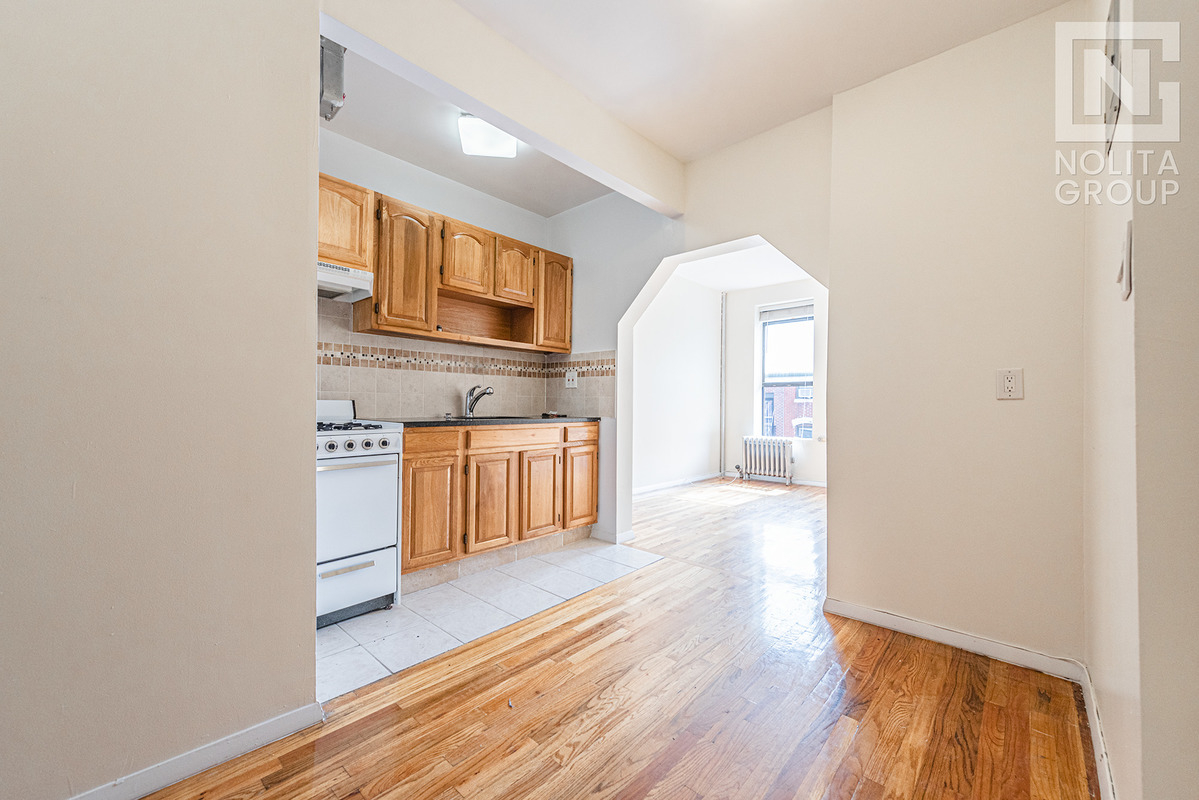 lower east side rentals - 156 allen 6t