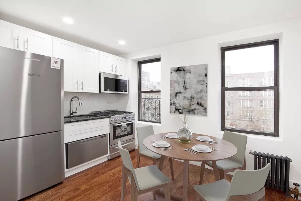 manhattan rentals under $3000 - east village 1br