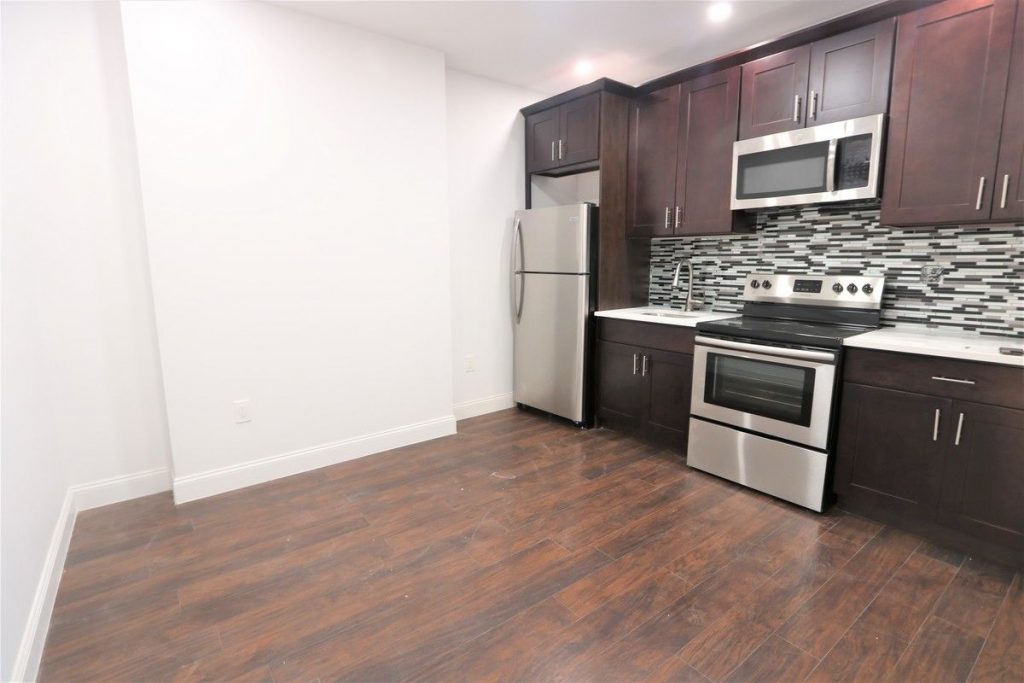 apartments for $1800