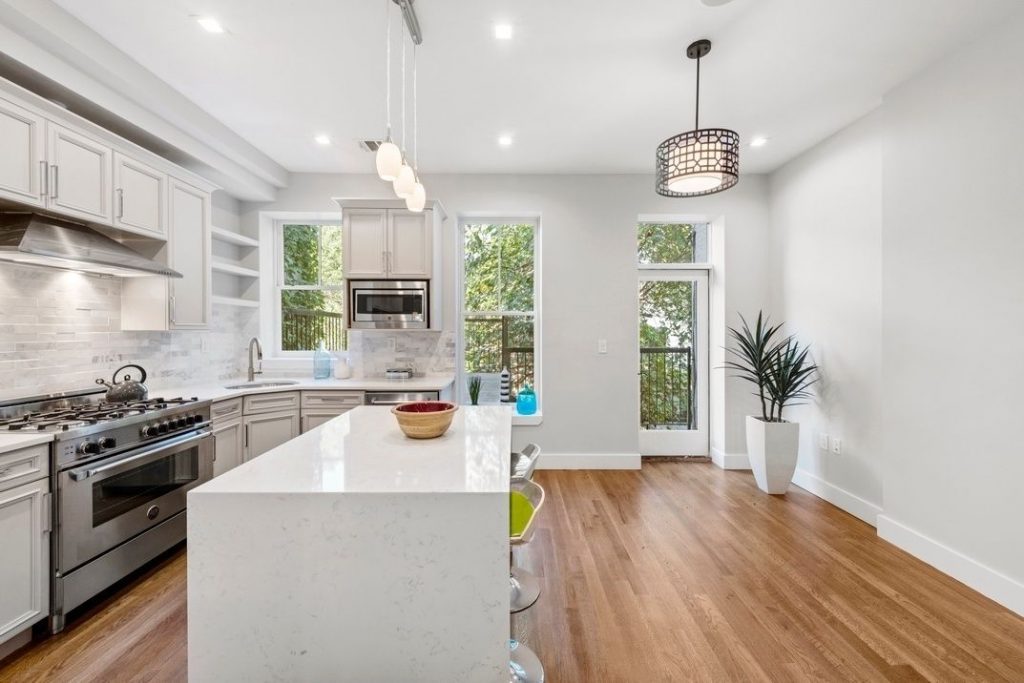 933 Lafayette Ave. #1