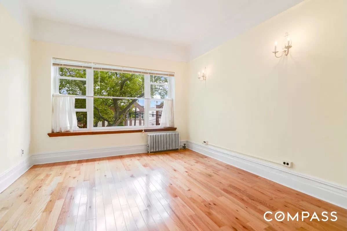 nyc apartments august move-in - ditmars steinway