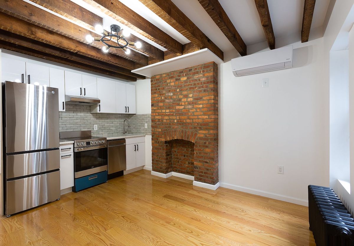 nyc apartments for $2200 - bushwick 1br