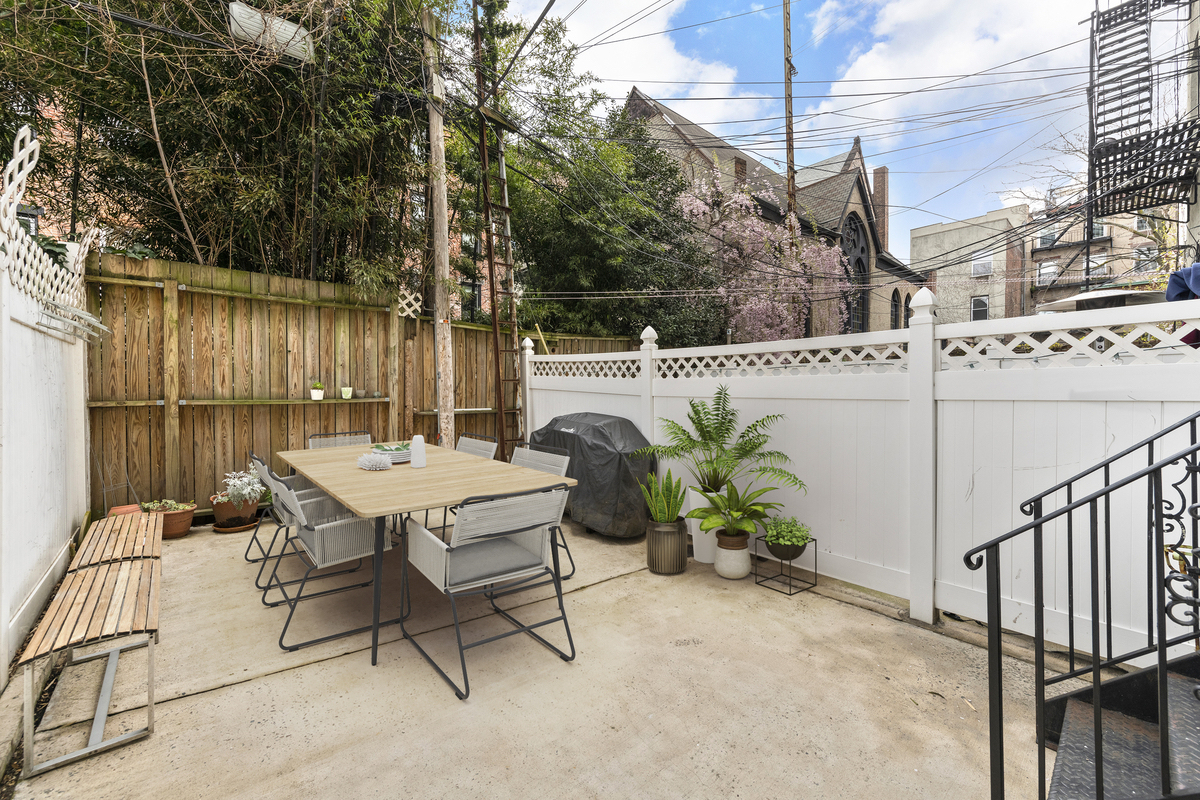 nyc apartments for a may move-in - carroll gardens