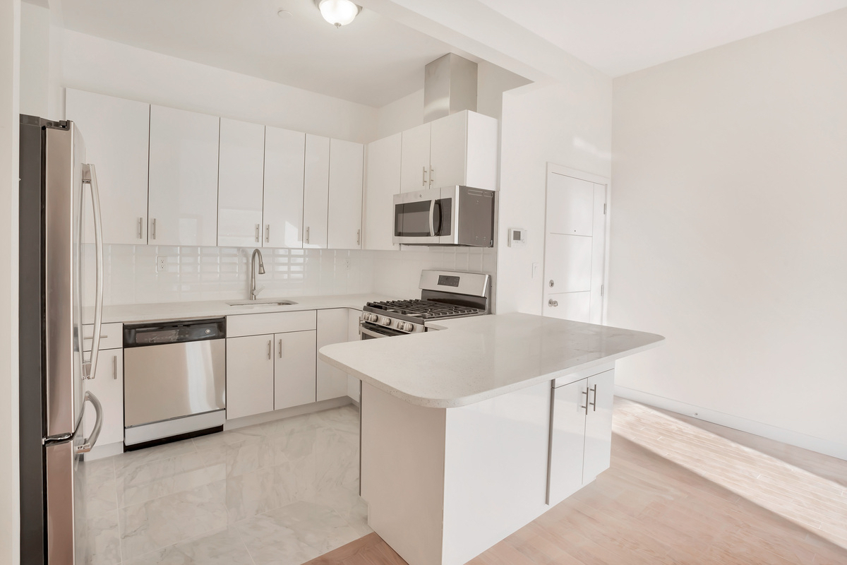 nyc apartments with balconies - east harlem