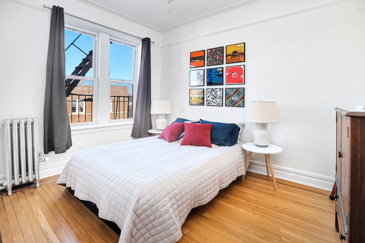 sunset park 1br - bedroom image