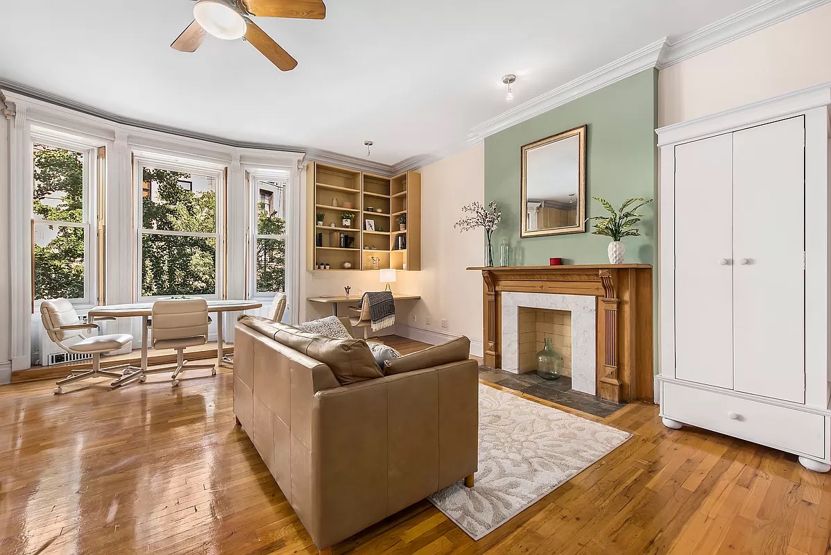 upper west side deals - 89th street studio