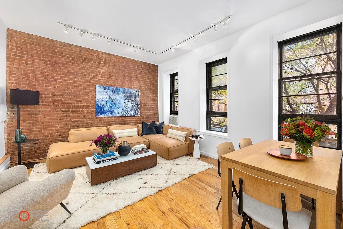 upper west side triplex - living room level