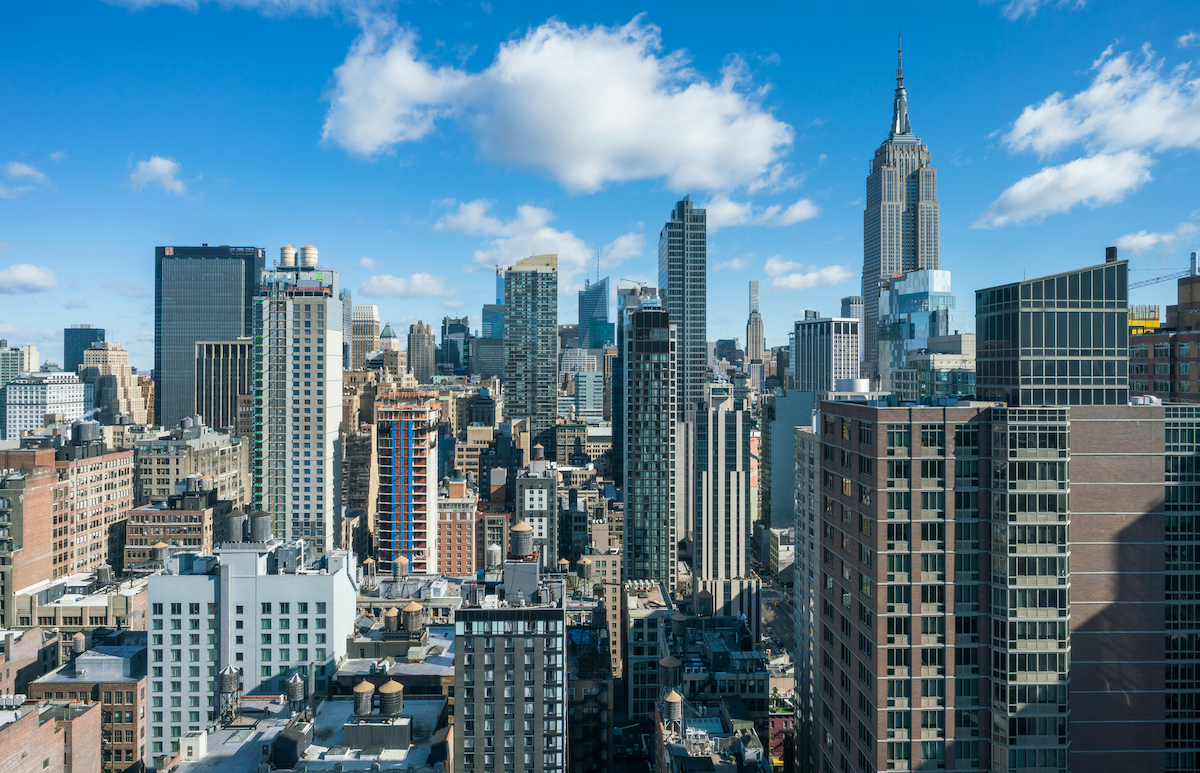 what county is manhattan in - midtown looking uptown - michael lee - getty images