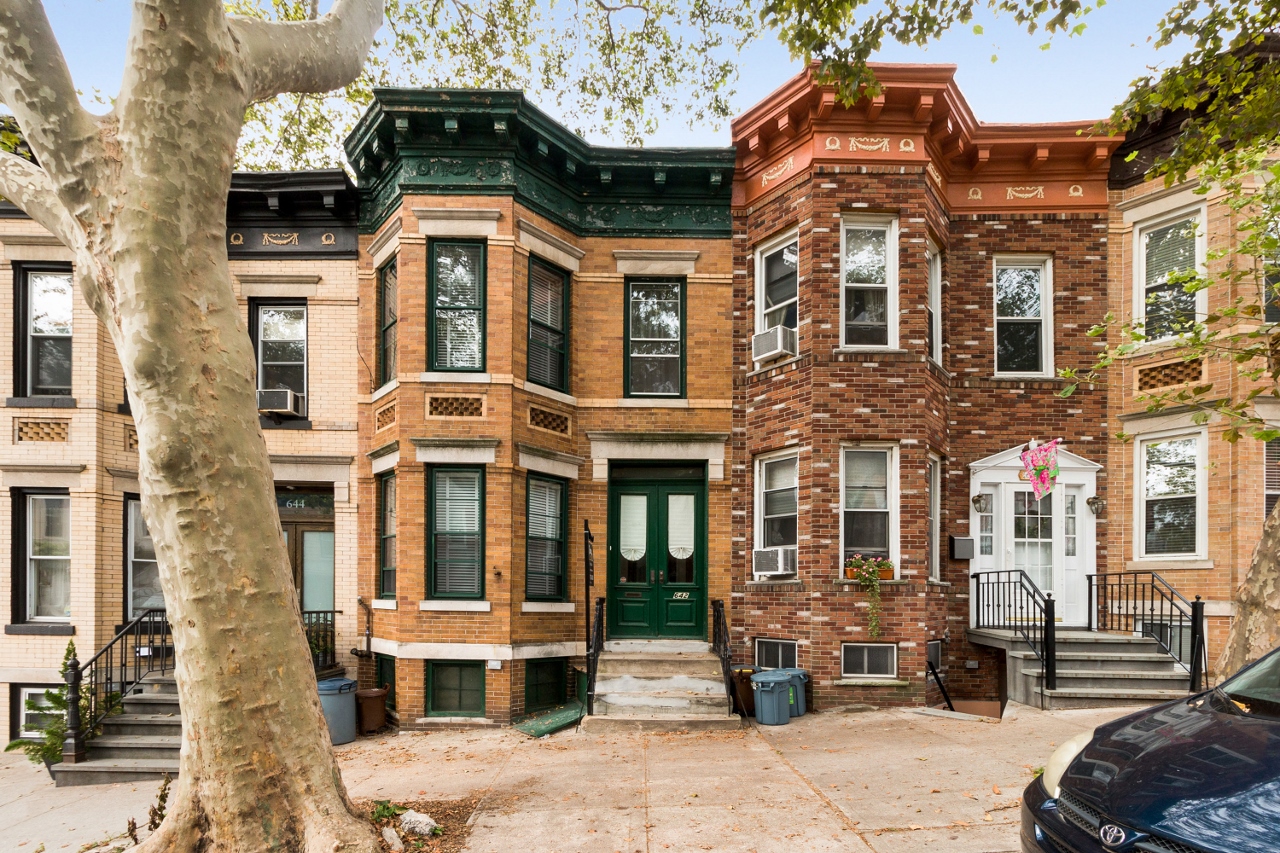 windsor terrace brooklyn rows of brick townhouses