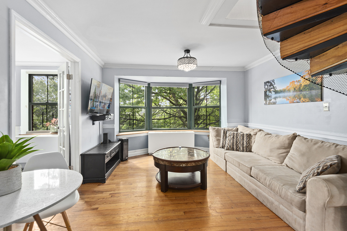 windsor terrace duplex - living room