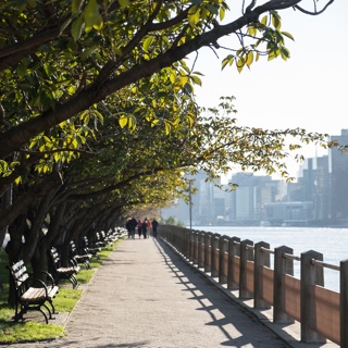 Image of Roosevelt Island Promenade
