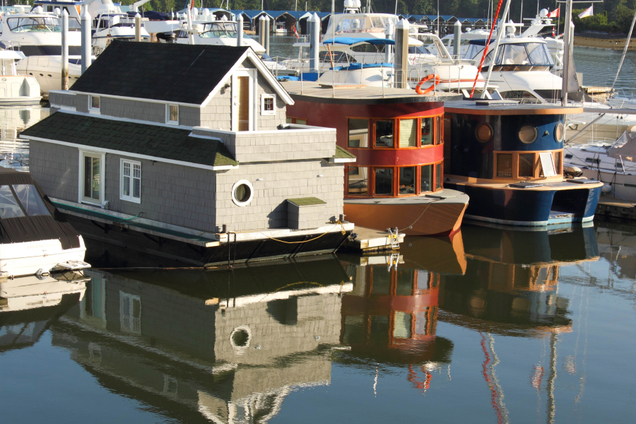 houseboats