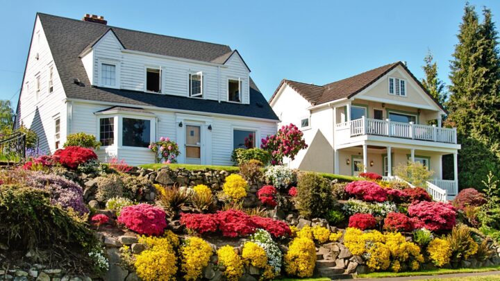 Spring Home-Buying Season 2025: What Economists Say You Can Expect