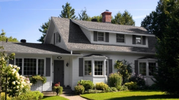 How do interest rate changes impact a mortgage payment