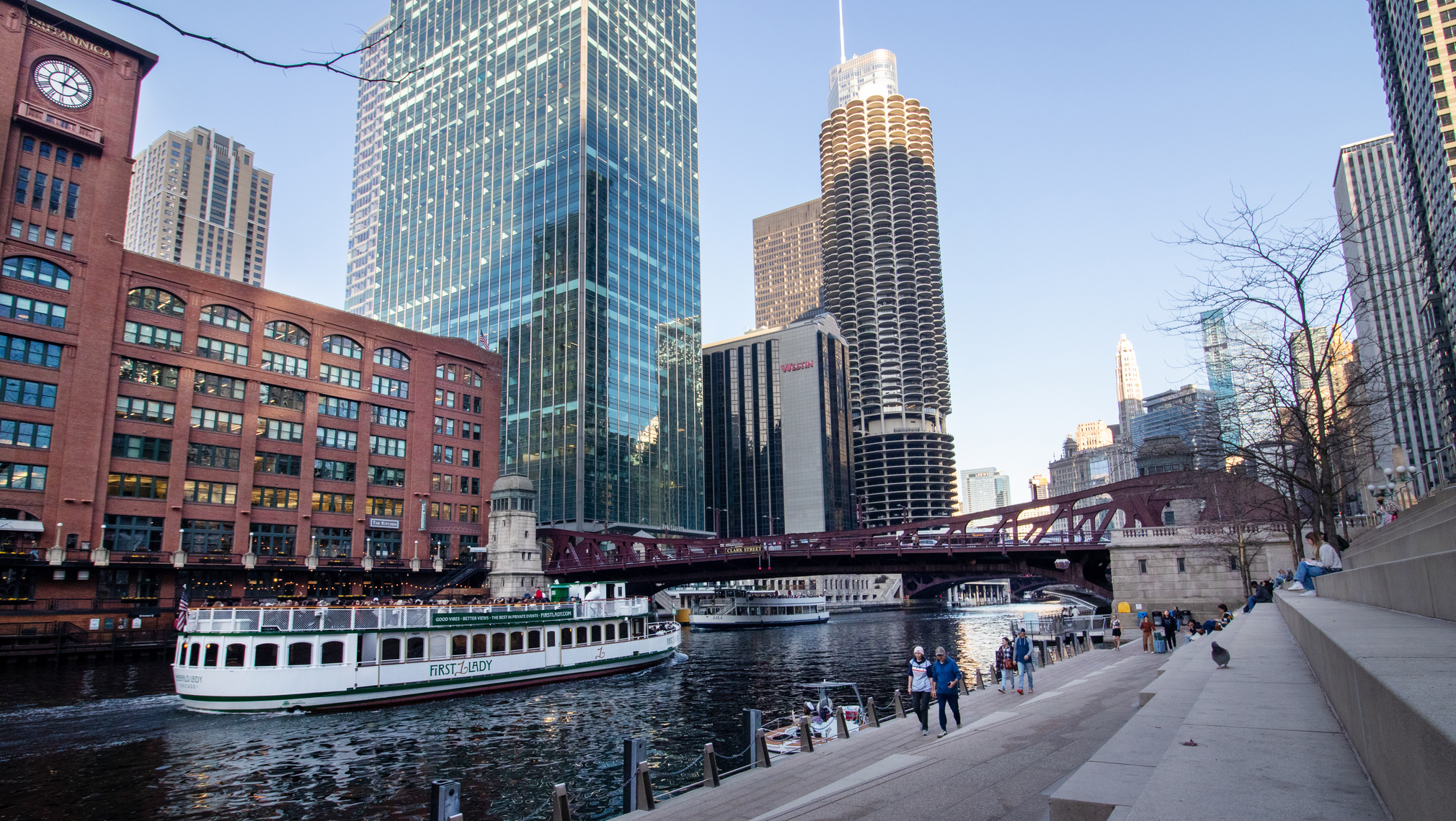 The Chicago River under skyscrapers in Chicago. 