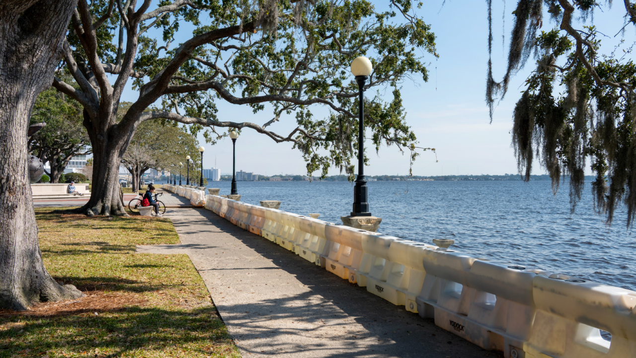 Riverside Memorial Park and St. Johns River, Jacksonville, Florida
