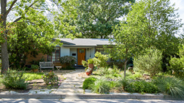 How Does Zillow Make Money?