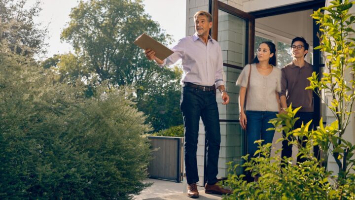 Benefits of using a real estate agent to buy a home