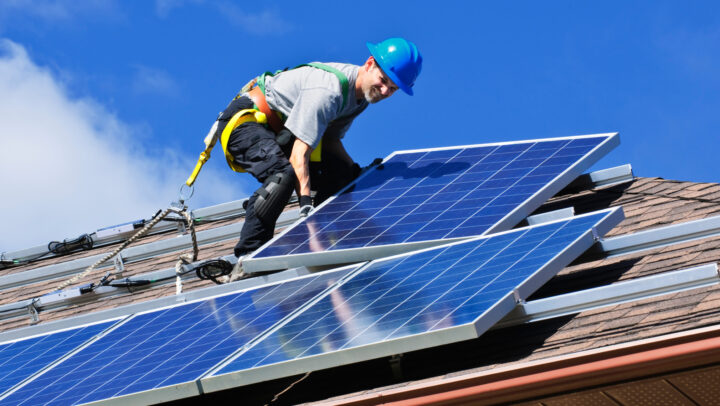 Home Solar: A Beginner's Guide to Setting Up a Residential System