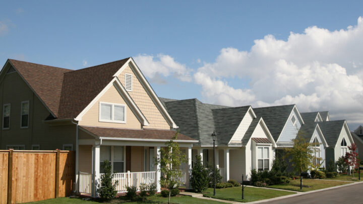 A picture of a foreclosed house.